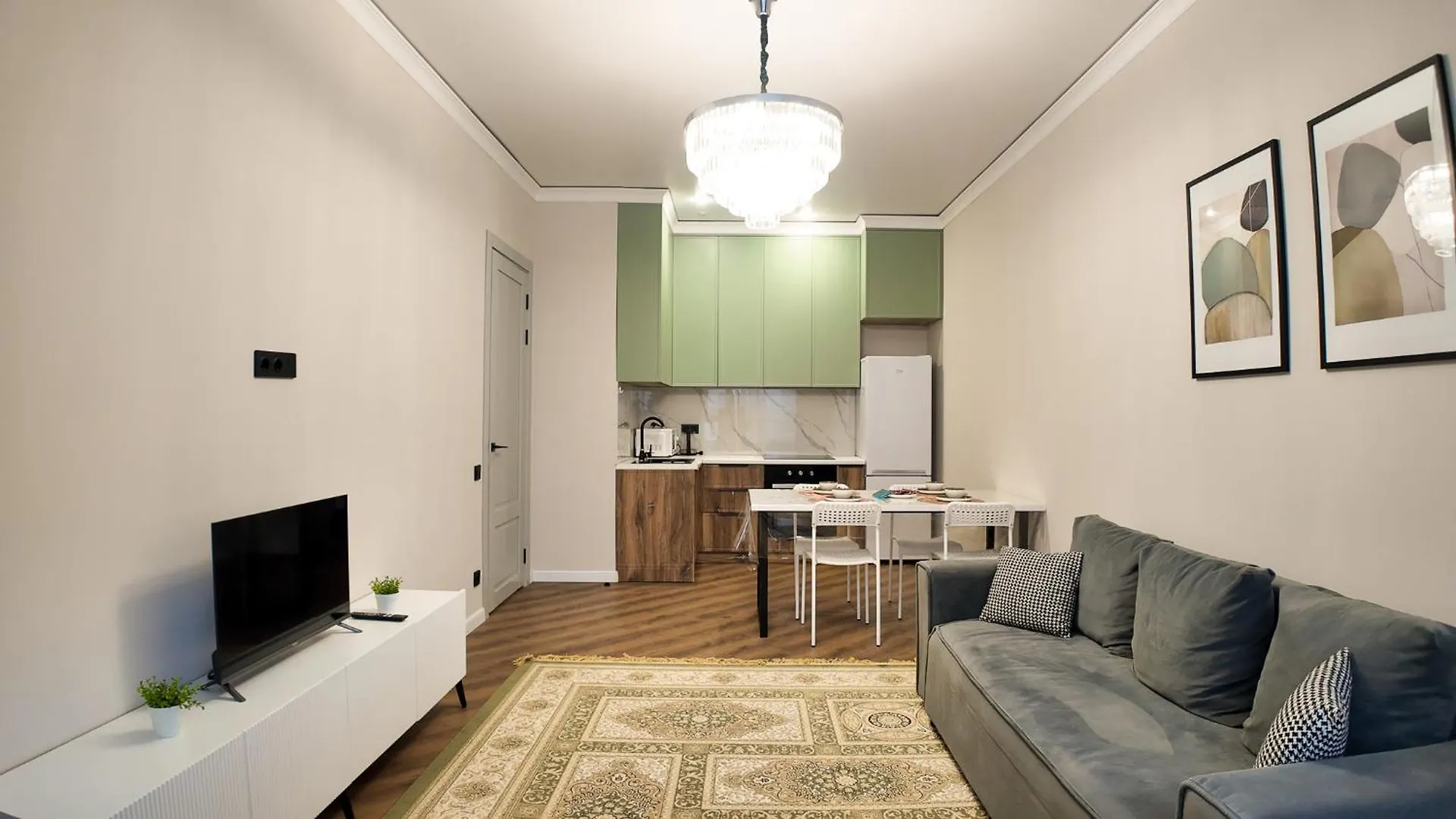 Apartment Рядом Хан-Шатыр, Центр Настолько Центр, Что Даже Центральнее Некуда, Тандау Nur-Sultan